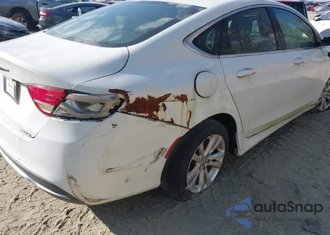 2015 Chrysler 200 Limited z USA, uszkodzony, nr VIN 1C3CCCAB1FN620975